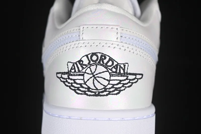 All categories Air Jordan Jordan series basketball shoes Air Jordan 1 Low G version pure original Air Jordan 1 Low "Year of the Snake 2025" AJ1 Joe 1 off-white fantasy pearlescent low-top cultural basketball shoes HF4080-001